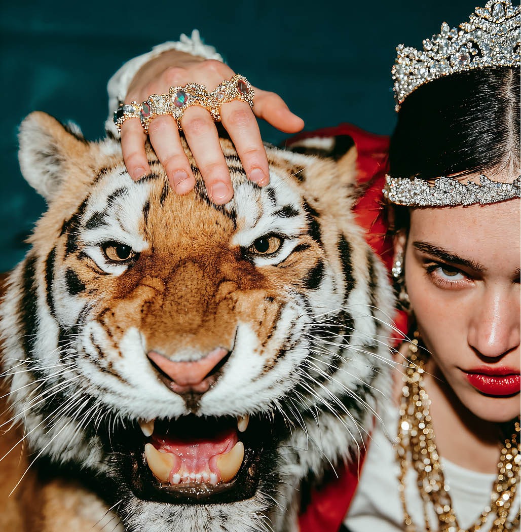 Hauptsache Friseure Bad Aibling - vui-z-vui – eine Überfluss-Installation.